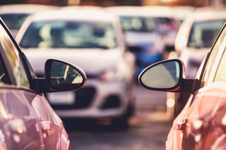 cars-side-by-side-parking-2022-12-16-11-39-45-utc